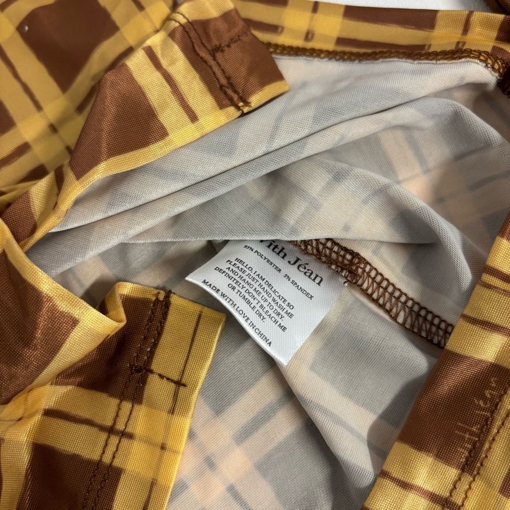 With Jean Button Down Top Size Small - image 4